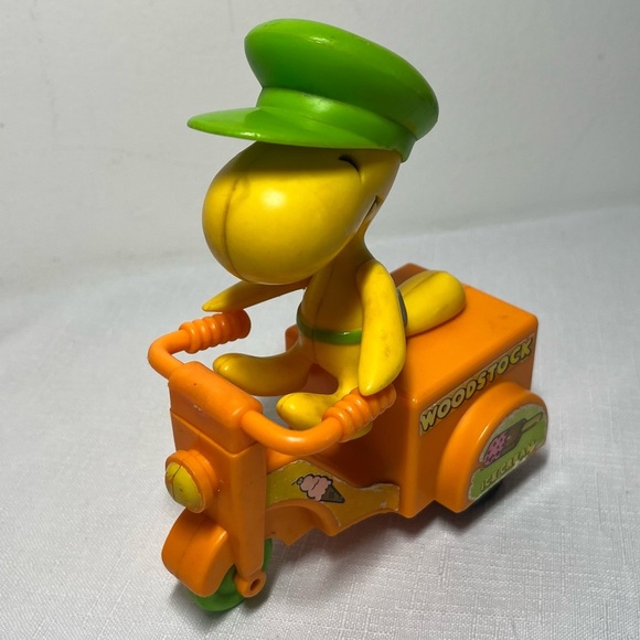 Old Woodstock Peanuts Trike Motorcycle Toy Collectible Collector Vintage 1972 - Picture 2 of 5